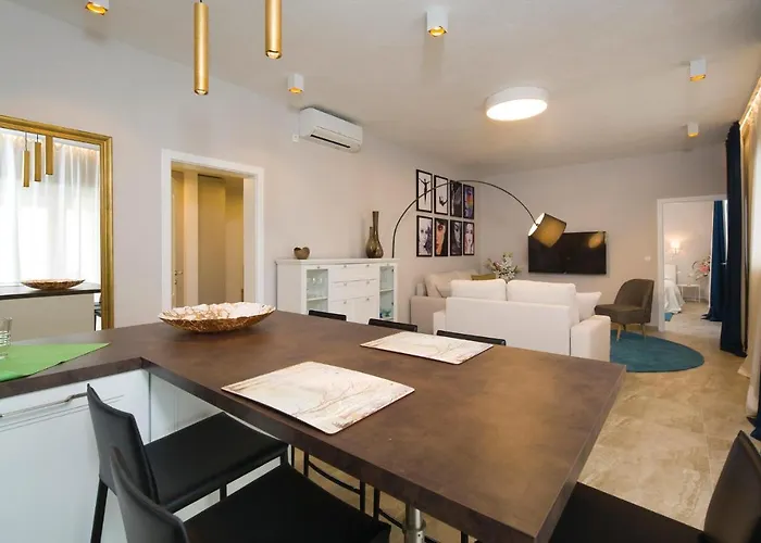Pet Friendly Home In Loviste * Lovište