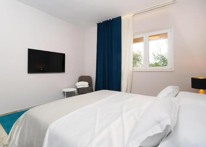 Casa de Férias Pet Friendly Home In Loviste Lovište
