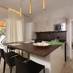 بيت للعطل Pet Friendly Home In Loviste