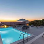 Pet Friendly Home In Loviste بيت للعطل Lovište