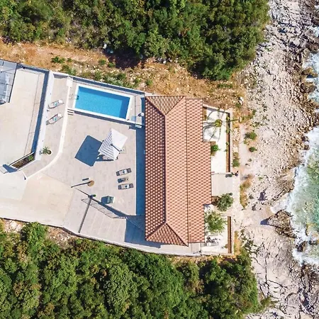 Pet Friendly Home In Loviste * Lovište