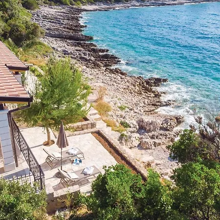 Pet Friendly Home In Loviste